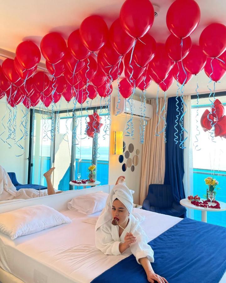 Orbi City Batumi Star Aparthotel Buitenkant foto