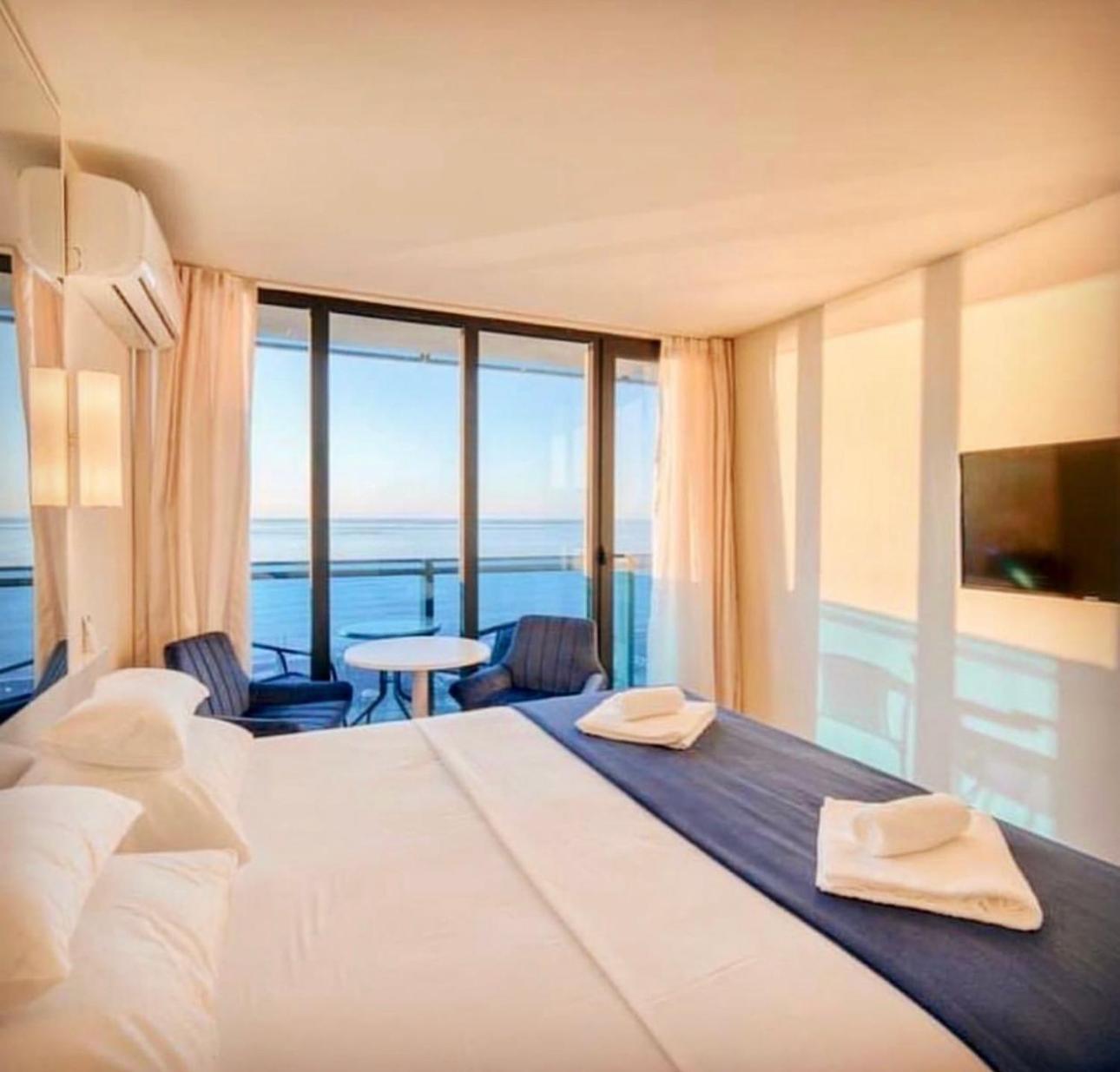 Orbi City Batumi Star Aparthotel Buitenkant foto