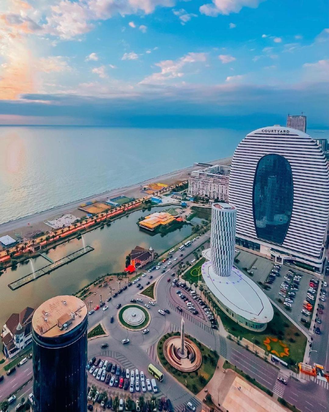 Orbi City Batumi Star Aparthotel Buitenkant foto